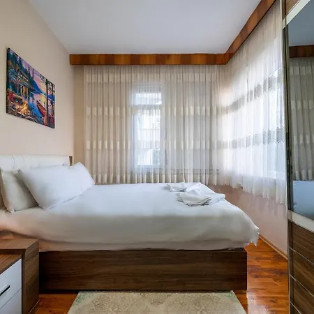 Charming Flat With Balcony And Terrace Within 15 Min Walking Distance To Kaleici In Muratpasa, Antalya * Antalya