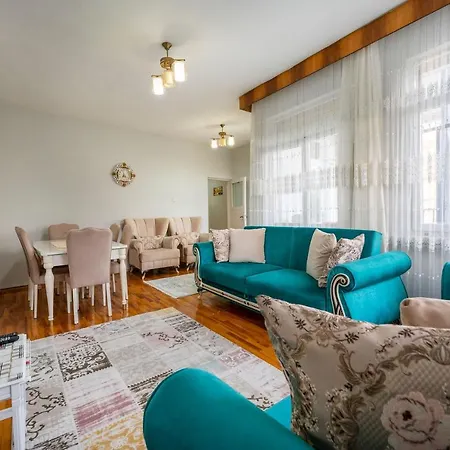 Charming Flat With Balcony And Terrace Within 15 Min Walking Distance To Kaleici In Muratpasa, Antalya *
