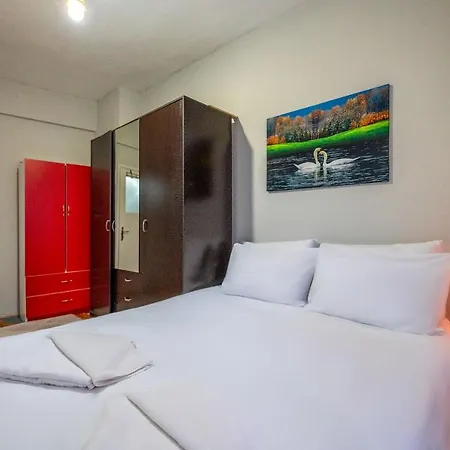 Charming Flat With Balcony And Terrace Within 15 Min Walking Distance To Kaleici In Muratpasa, Antalya Apartman *